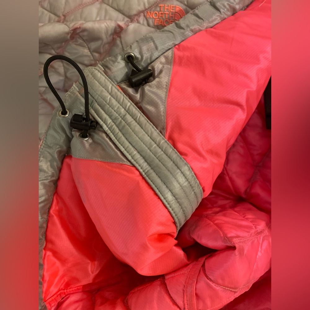 The North Face ThermoBall Jacket - Picture 6 of 6